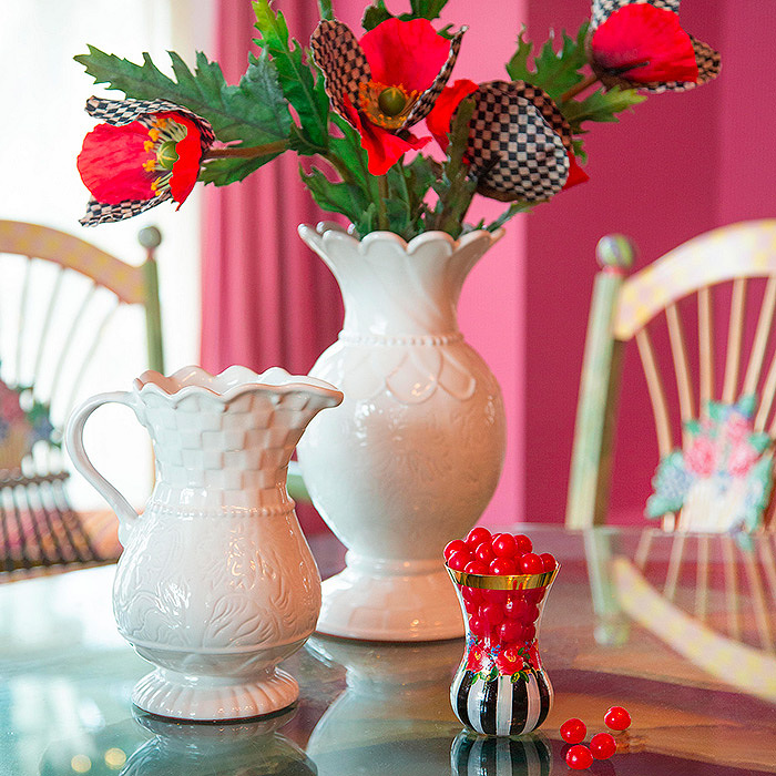 Heirloom Tea Vase &amp; Courtly Check Poppy - Red