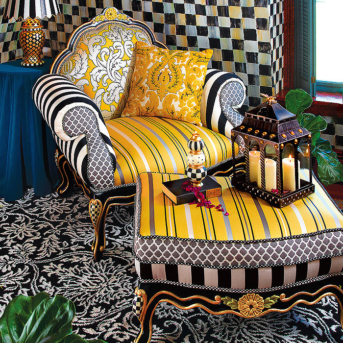 Queen Bee Chair &amp; Ottoman, Nectar Square Pillow
