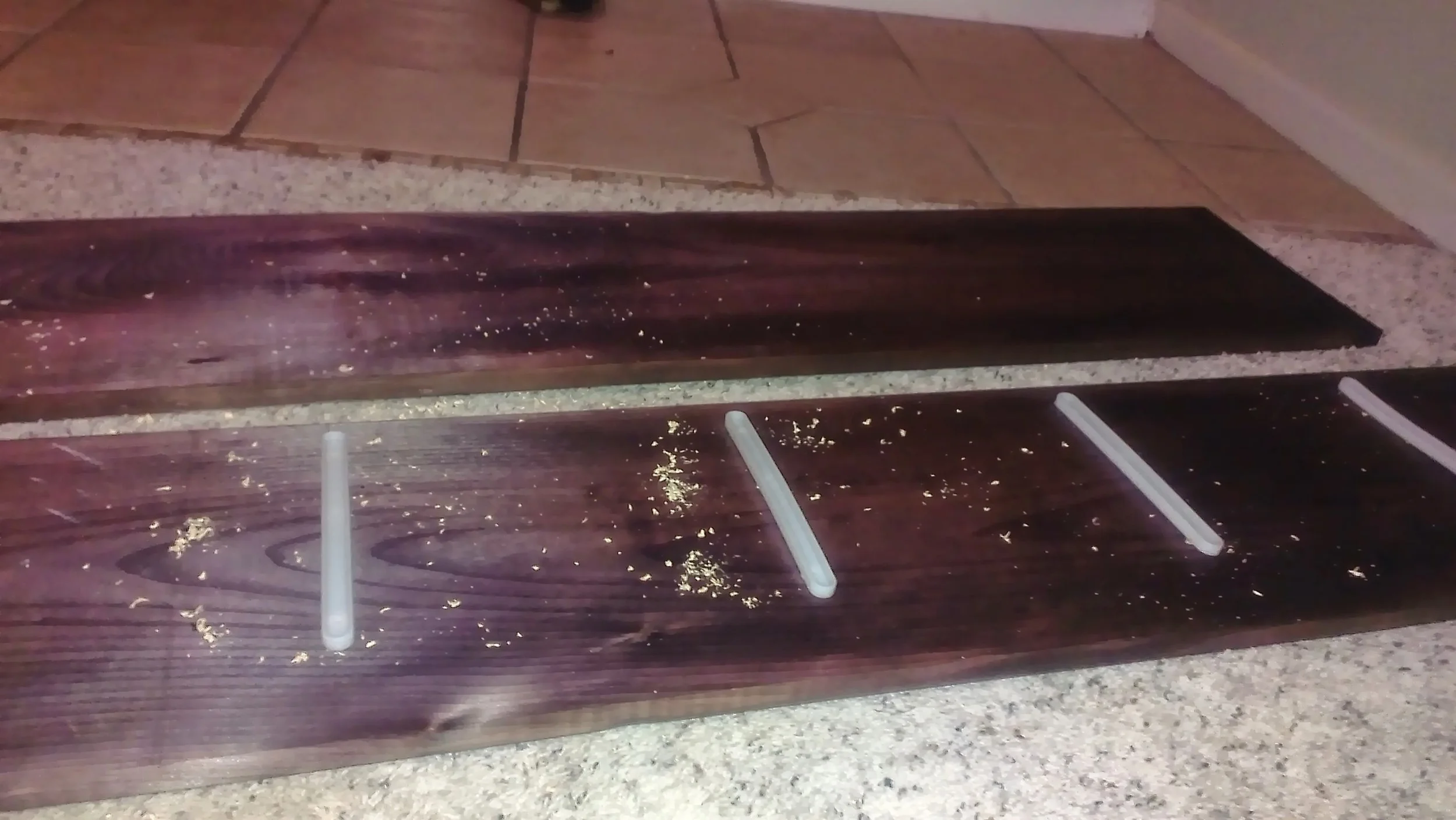 What sawdust? I don't see any sawdust...