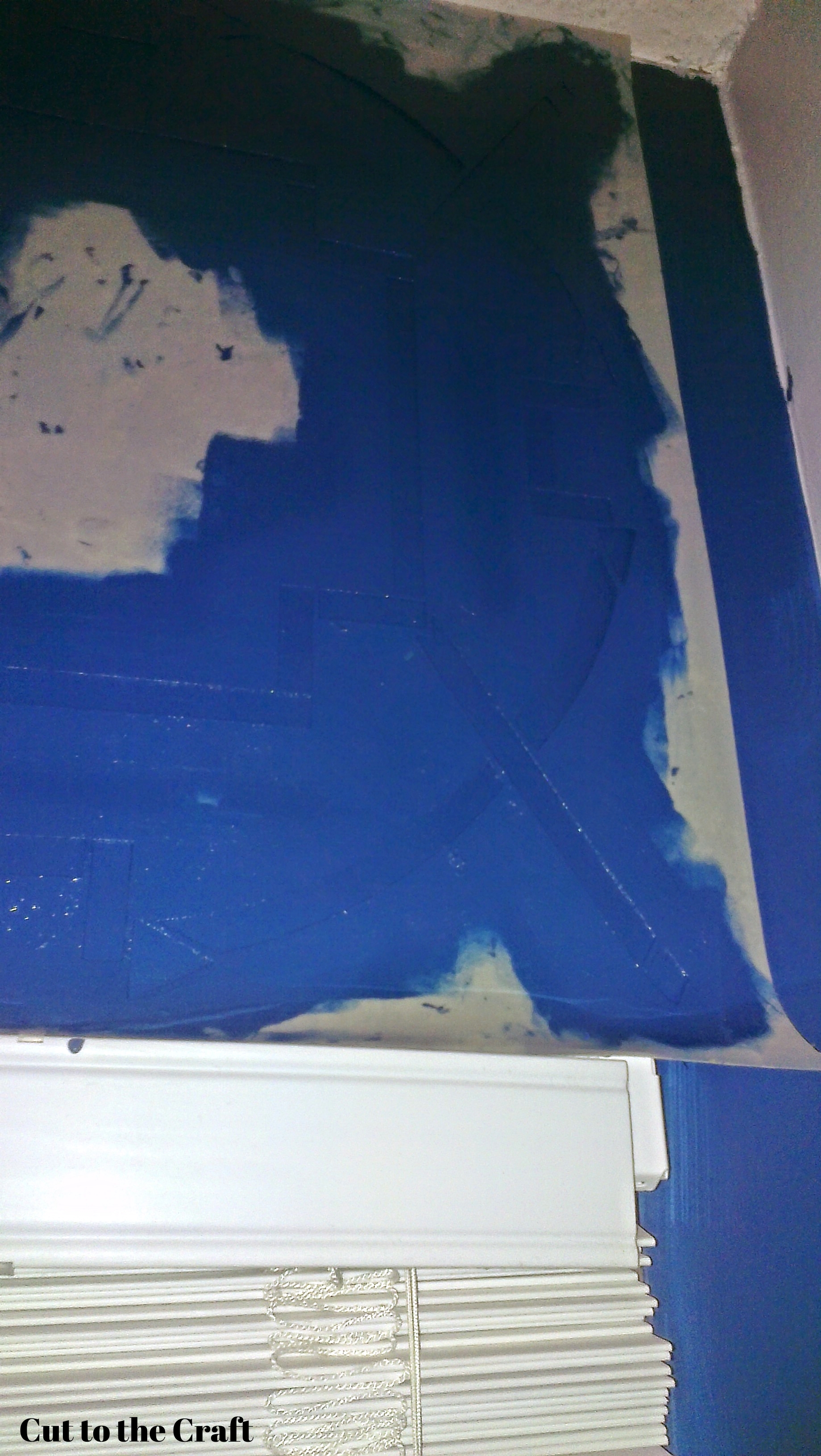Please ignore the grossness of the popcorn ceiling - I promise that it's gone now.
