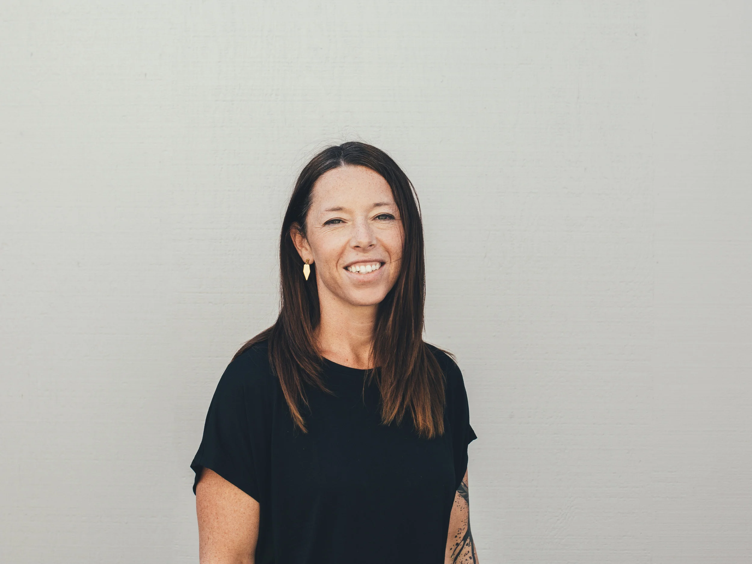 Tiffany Bowie (Photo by Rafael Soldi) - Speaker, January 2017 Tiffany Bowie is a co-owner and principal architect of the Seattle based firm Malboeuf Bowie Architects . She is also a certified Passive House consultant. Her firm is committed to developing innovative design solutions characterized by the efficient use of space, creative use of materials, and a strong interior/exterior connection. Her firm is leading Seattle in passive house design and putting sustainable building practices into action. 