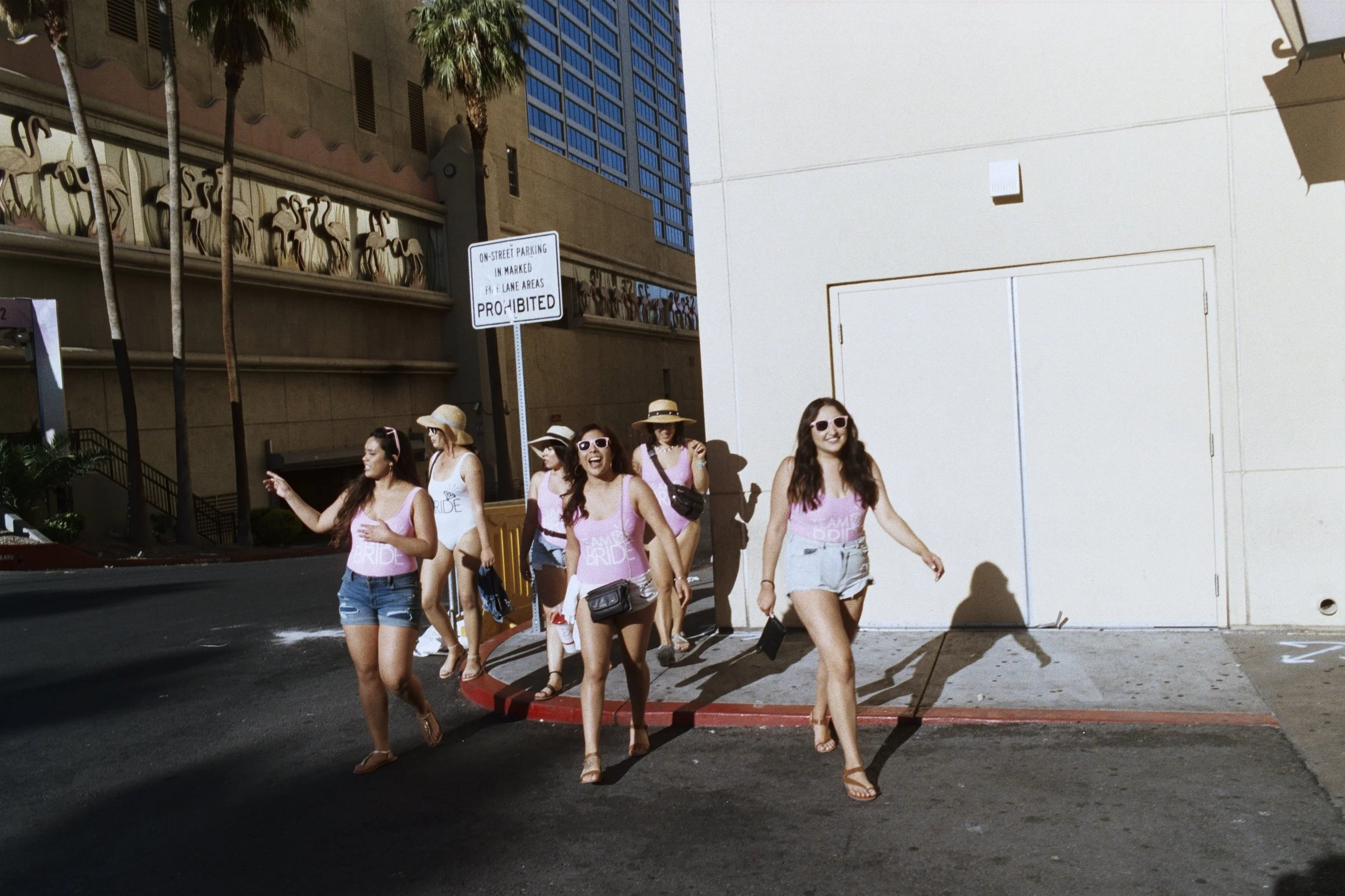 Vegas9AA015A.jpg