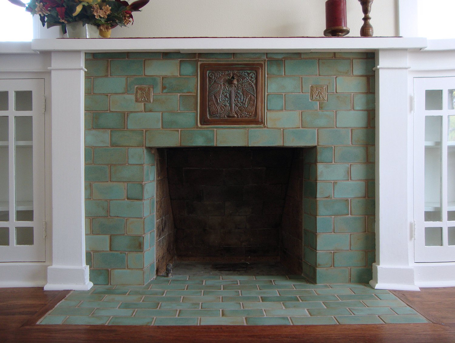 Wissbacher+fireplace-Pasadena-craftsman-tile.jpg