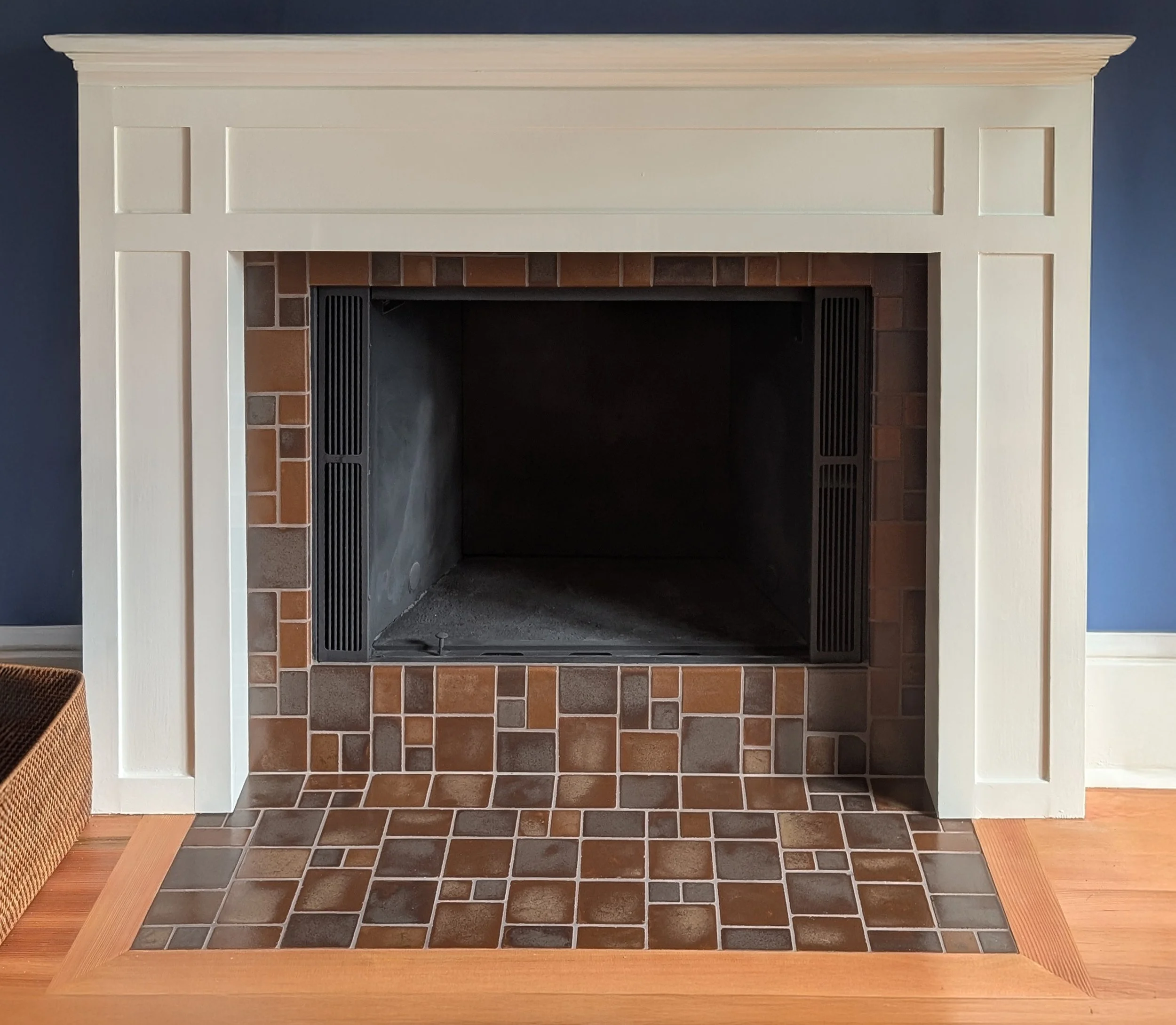 Rosenblatt-fireplace-Pasadena-craftsman-tile.jpg