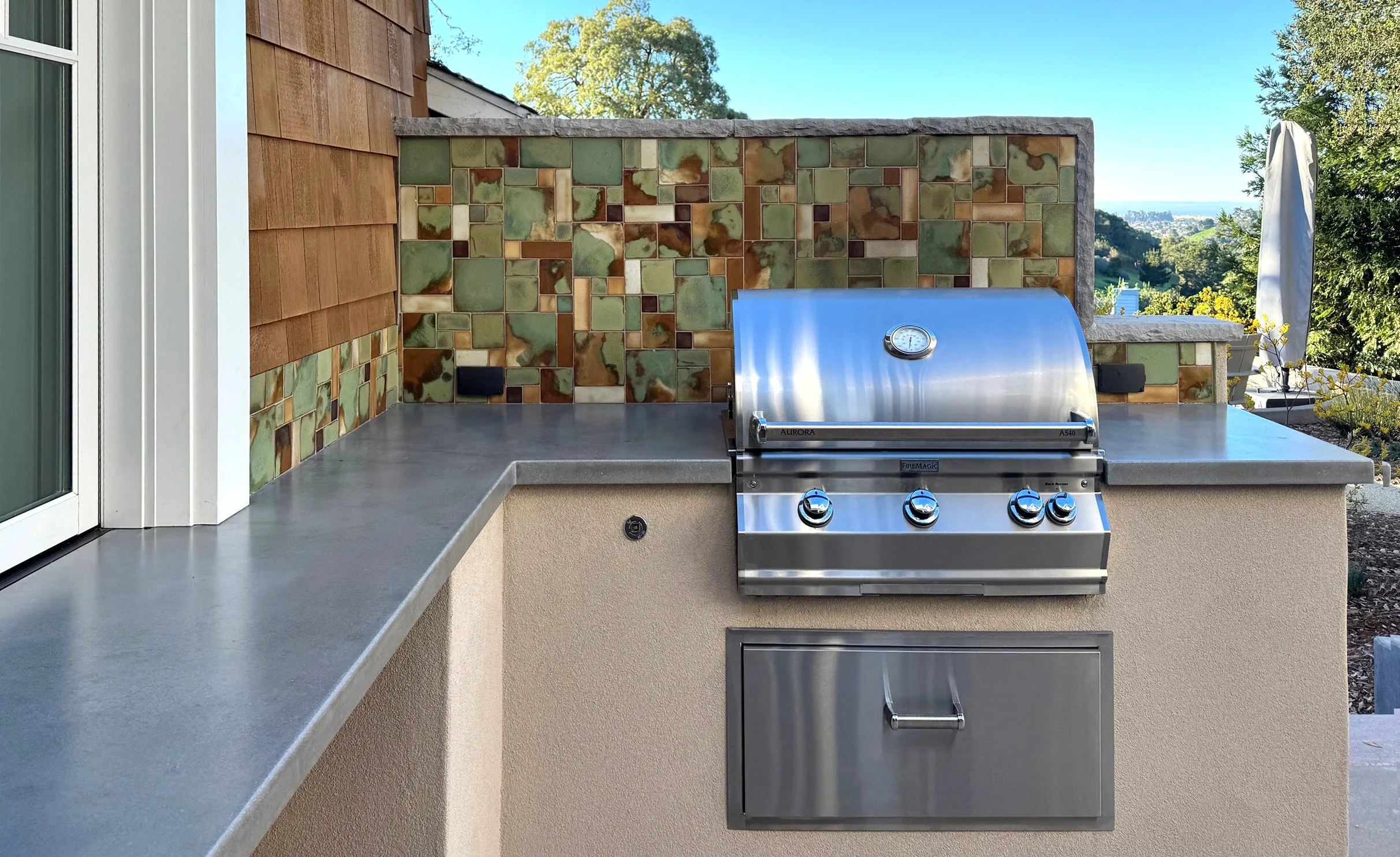 johnson-bbq-Pasadena-craftsman-tile.jpg
