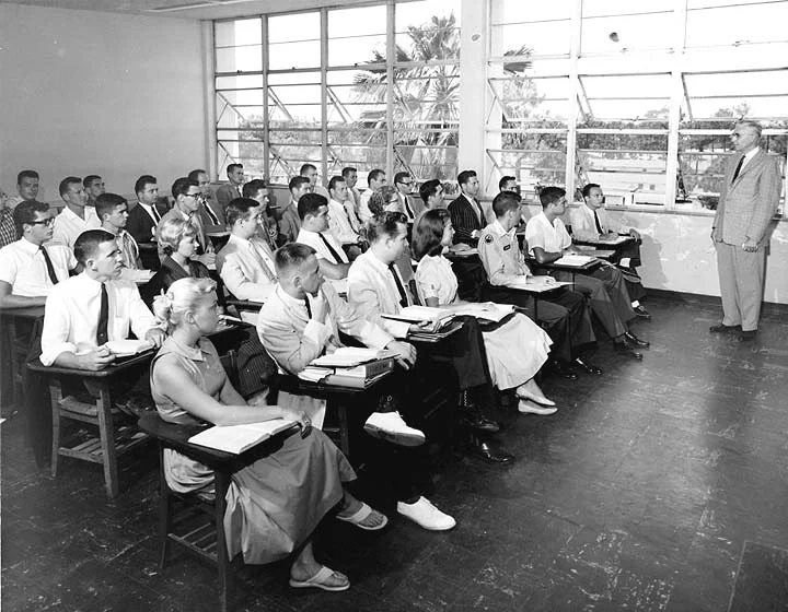old-classroom1.jpg