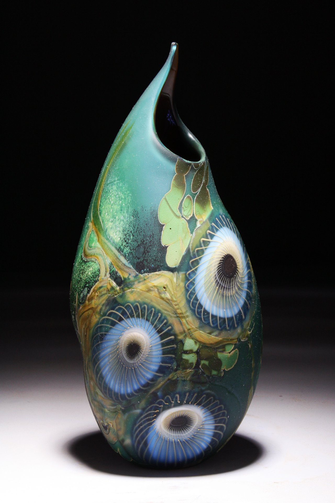 Marine Coral Pulled Lip Vessel