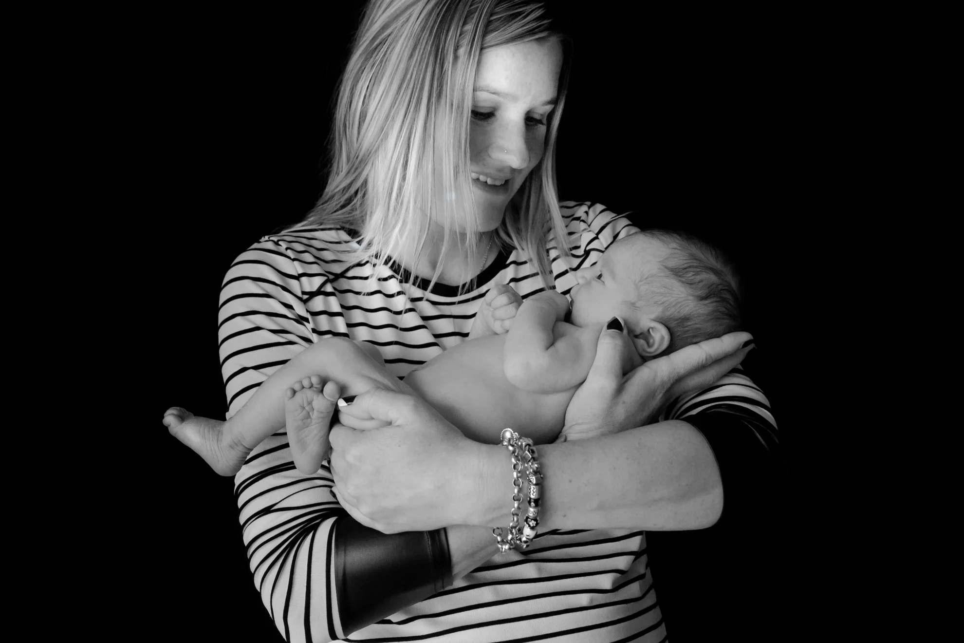 Waikato-newborn-photography-baby-with-mum.jpg