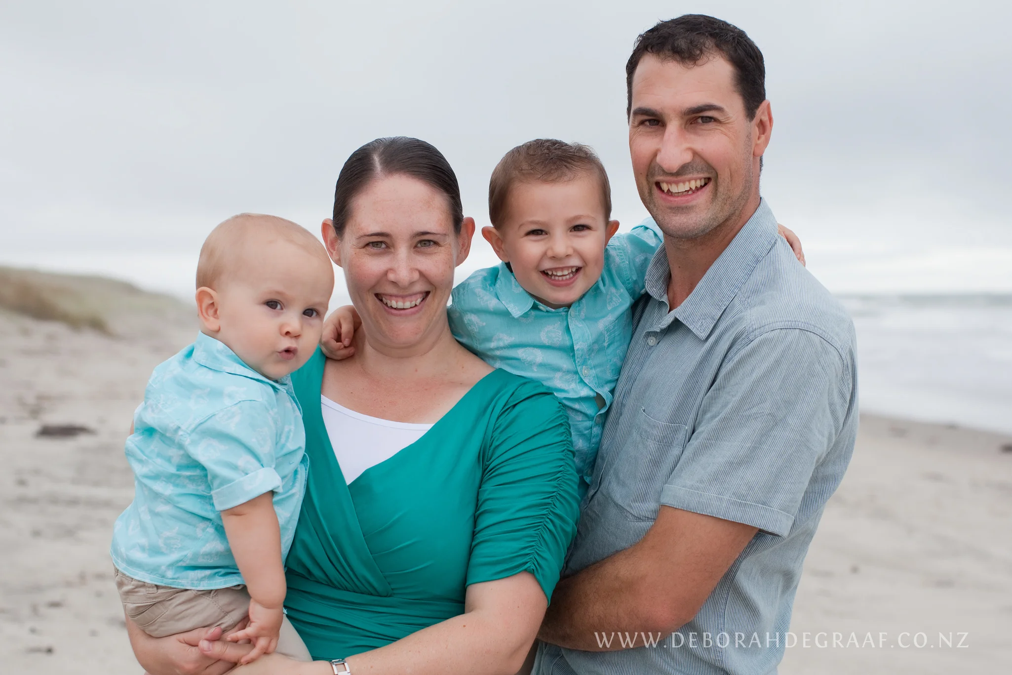 How-to-choose-a-family-photographer.jpg