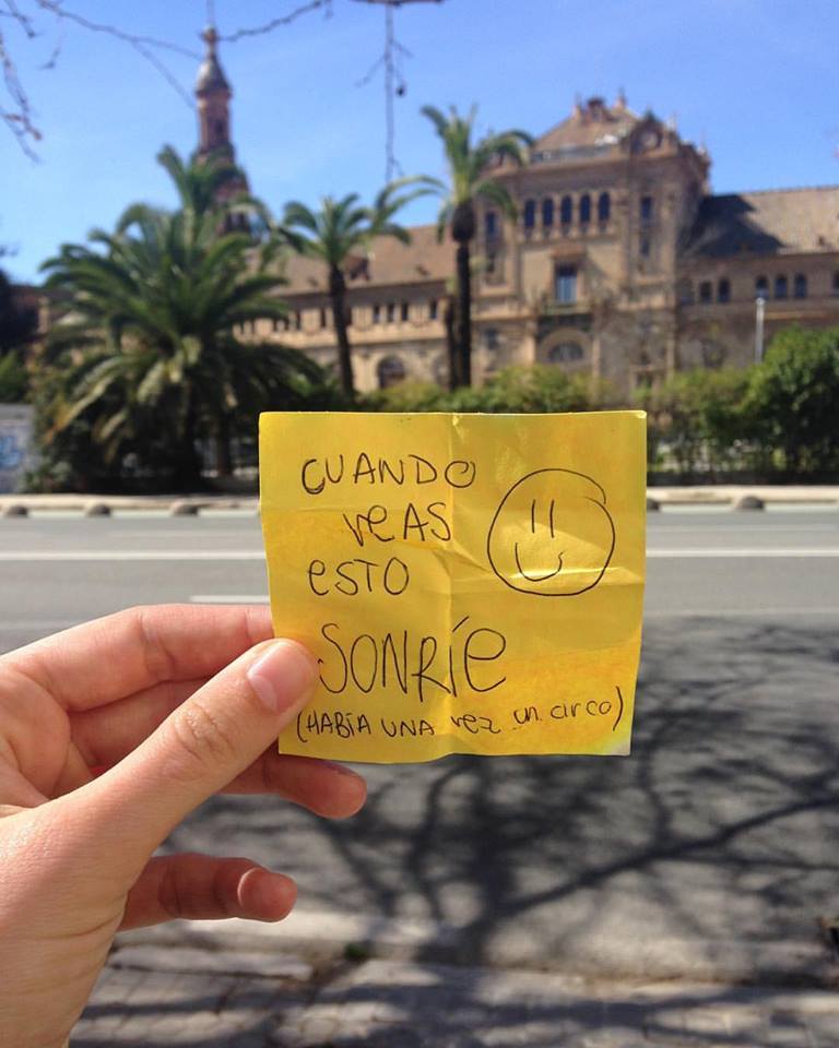 A note I found on the ground while walking home from work during Culture Month! In Spanish it says: "If you see this, SMILE!" I thought it was very fitting for my Happiness Project. :)