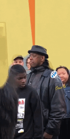 crowd-1.gif