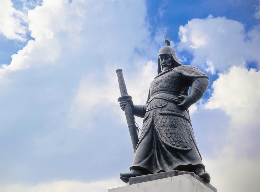 A statue of Admiral Yi Sun-Sin