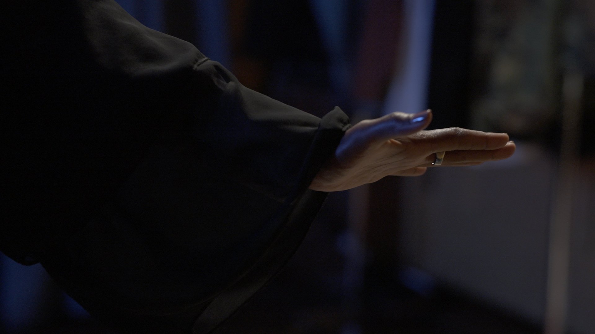 SAMIRAS CUT_01_04_32_18.jpg