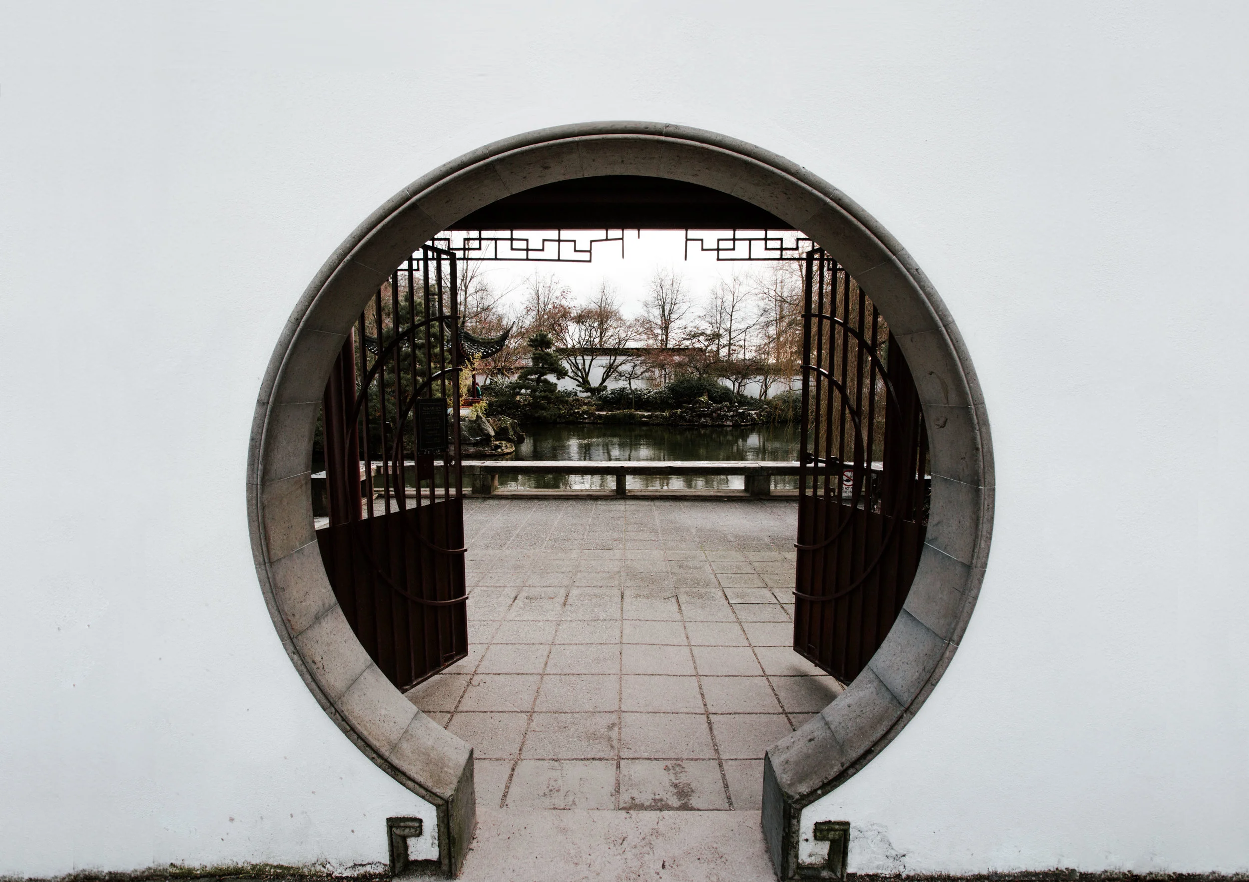 Chinese_garden_Vancouver_1.jpg