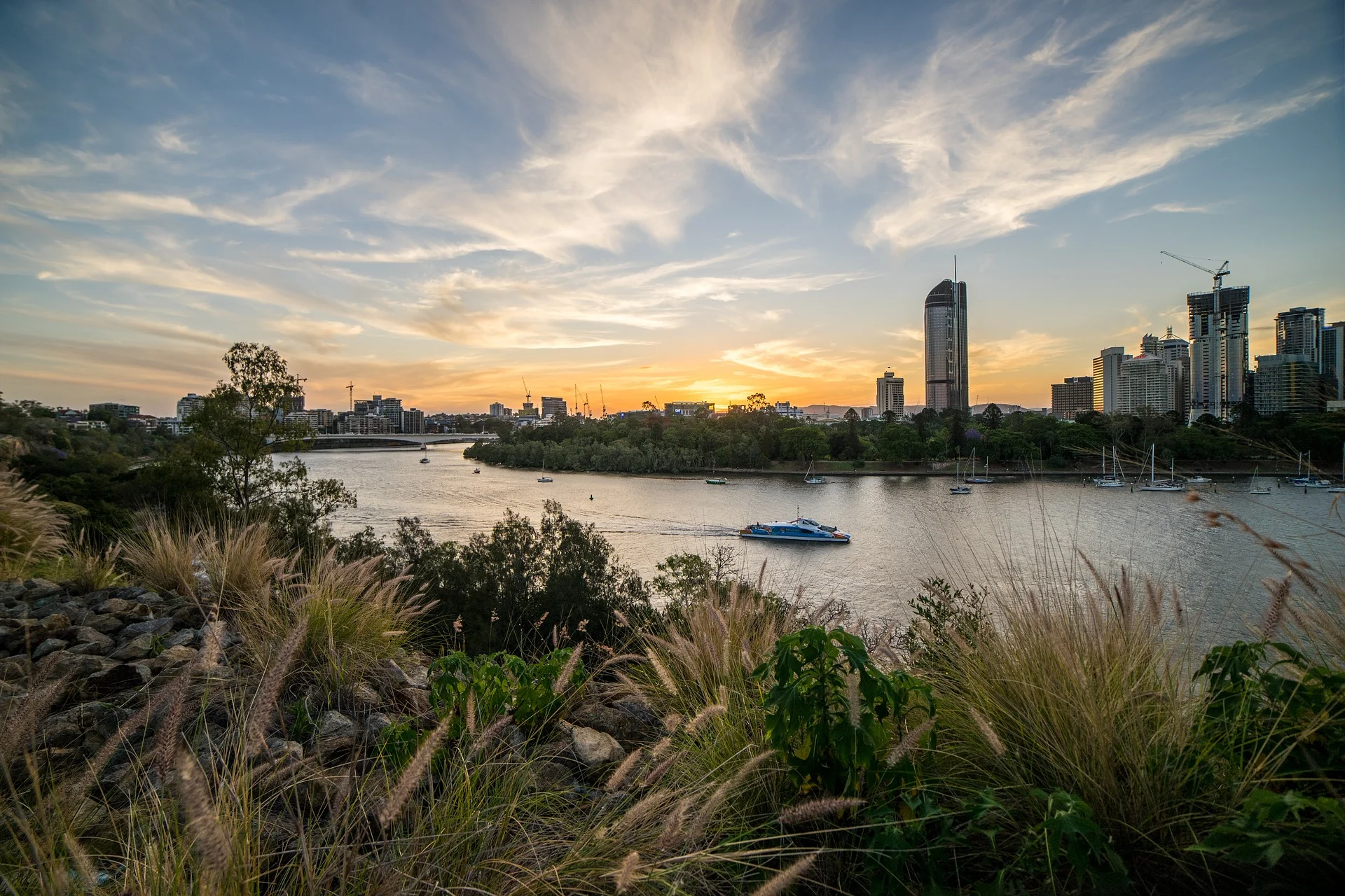 Brisbane landscape-1780866_1920.jpg