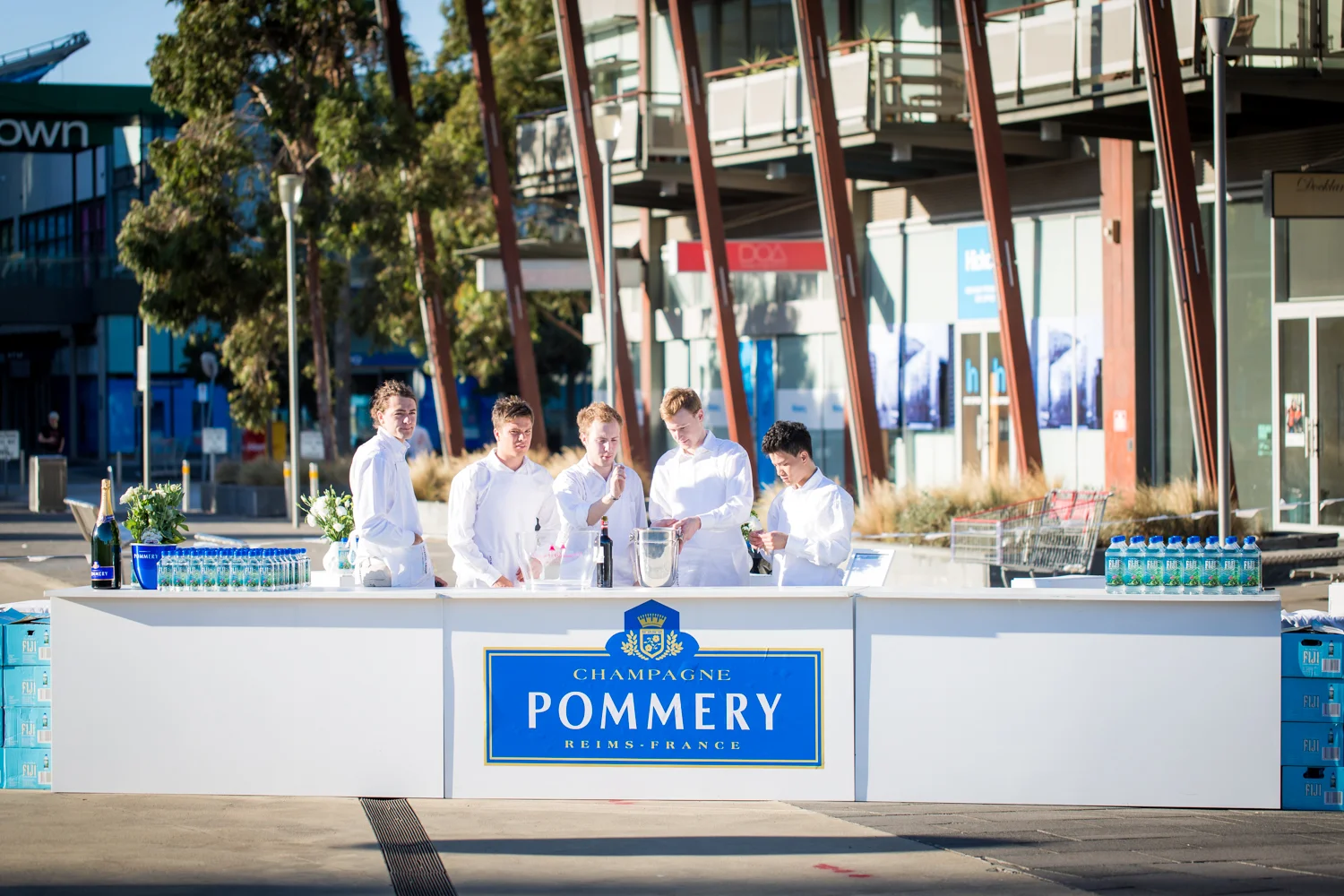 DINER EN BLANC- FIJI WATER-17.jpg