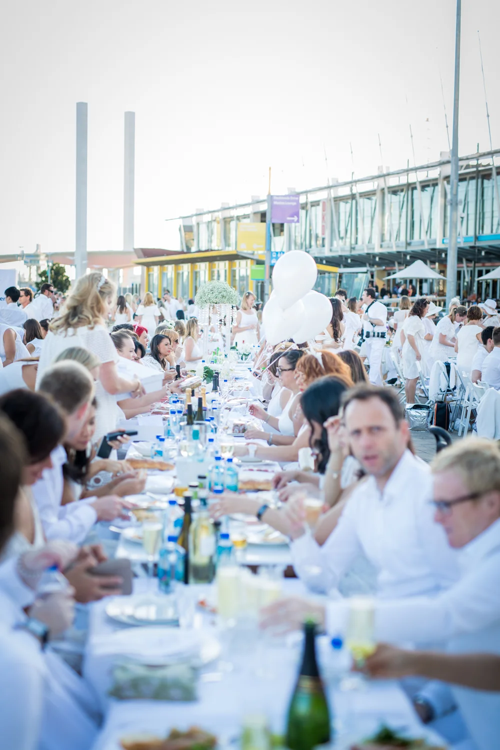 DINER EN BLANC- FIJI WATER-45.jpg