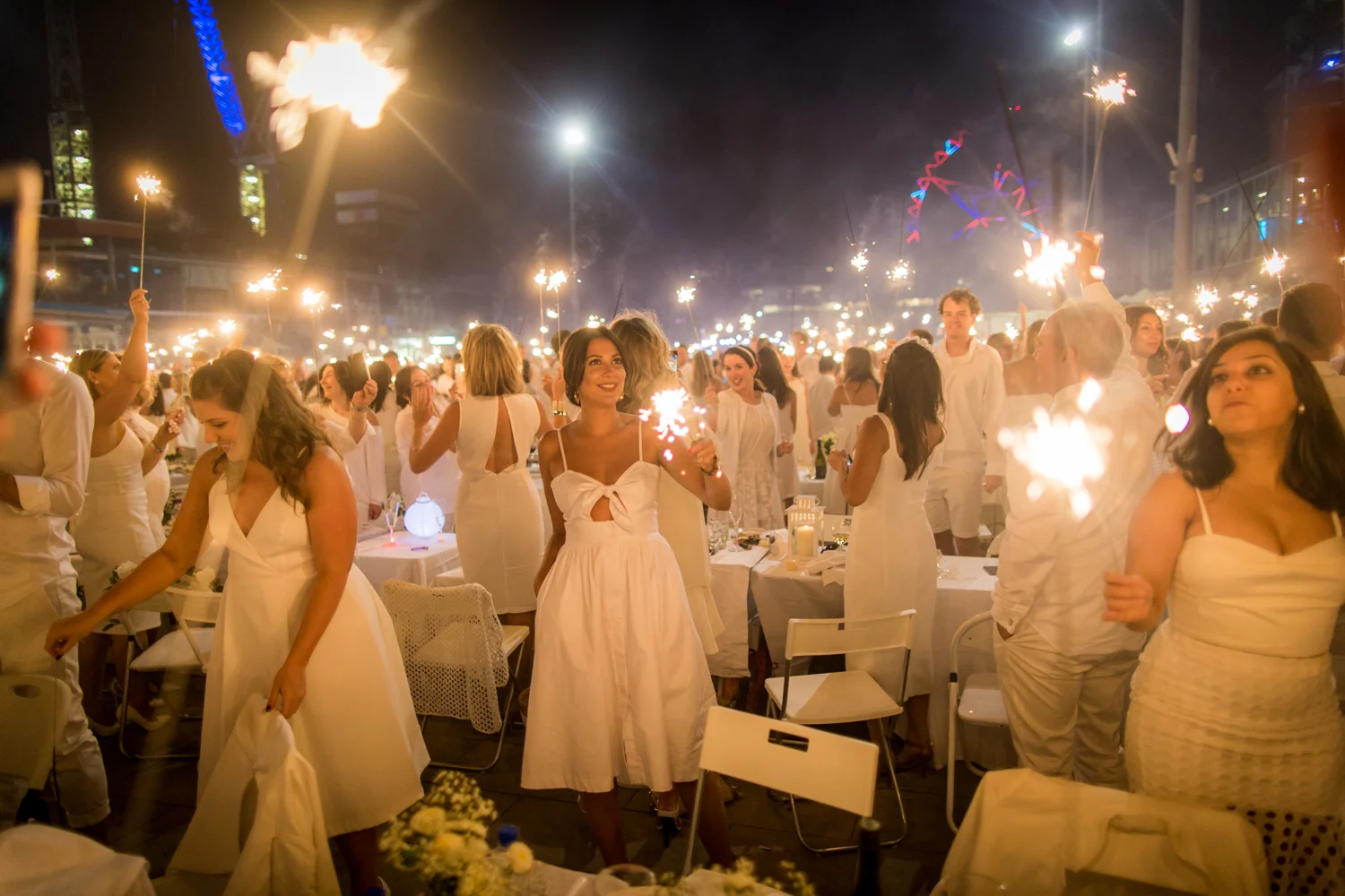DINER EN BLANC- FIJI WATER-96.jpg