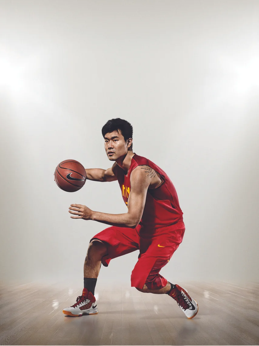 Nike_Wang Shi Peng_basketball-ruudbaan.jpg