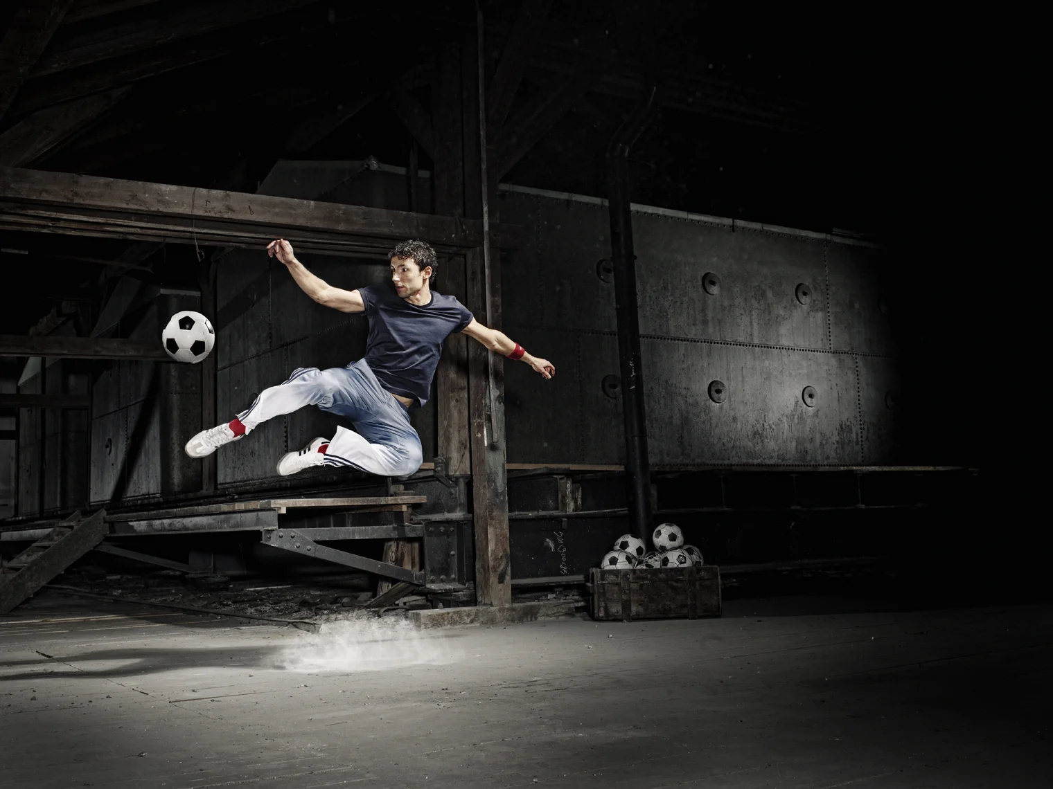 2010_C1000_Mark van Bommel_083.jpg