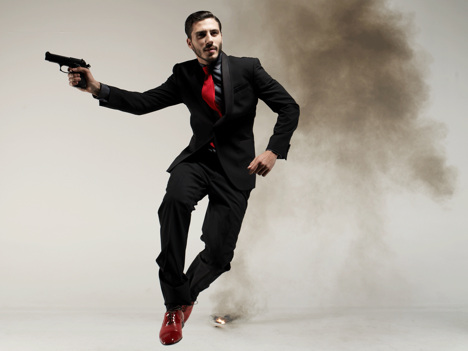 2012-Men's-Health-James-Bond-.gif