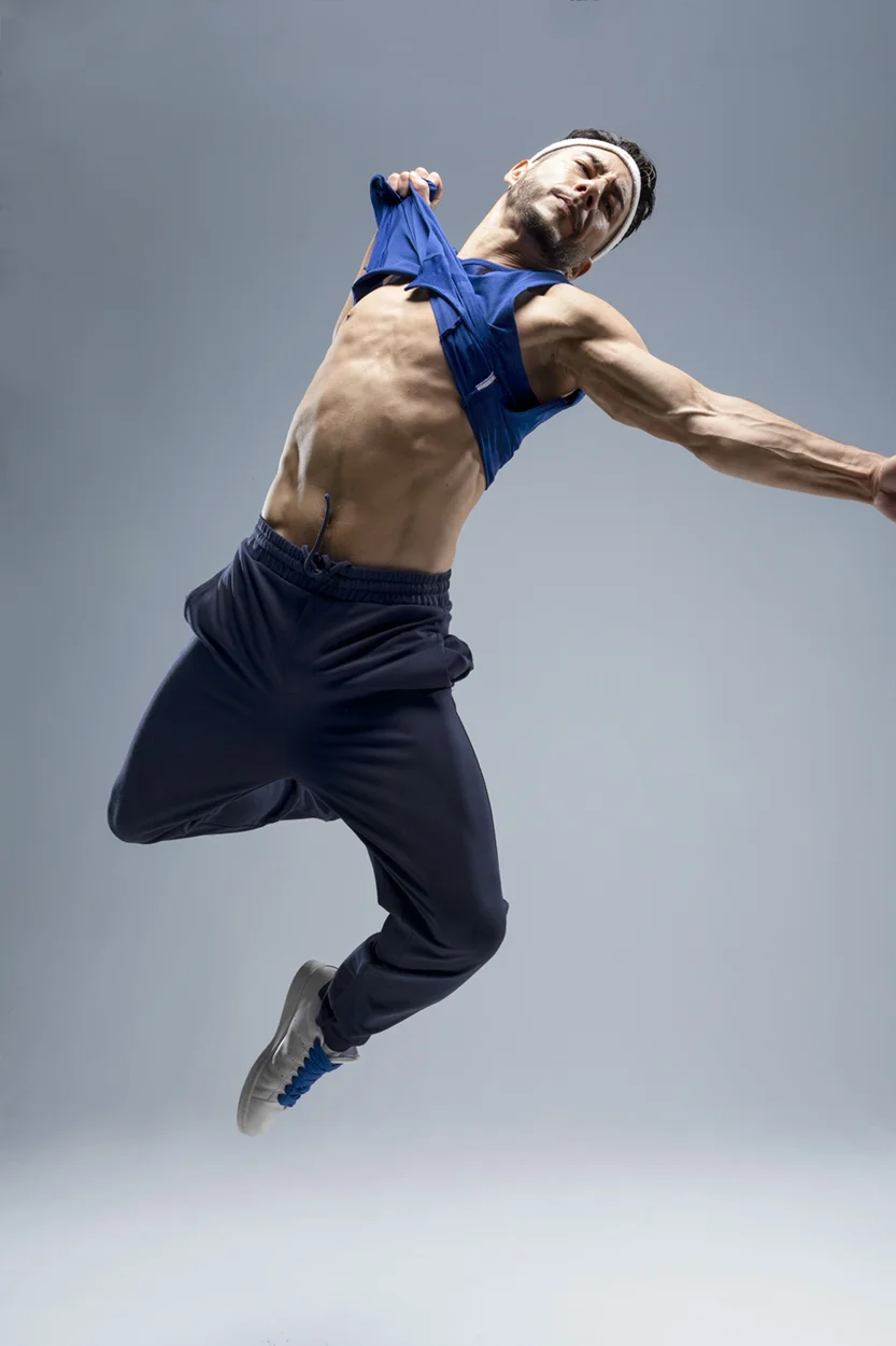 FlyingSteps06.jpg
