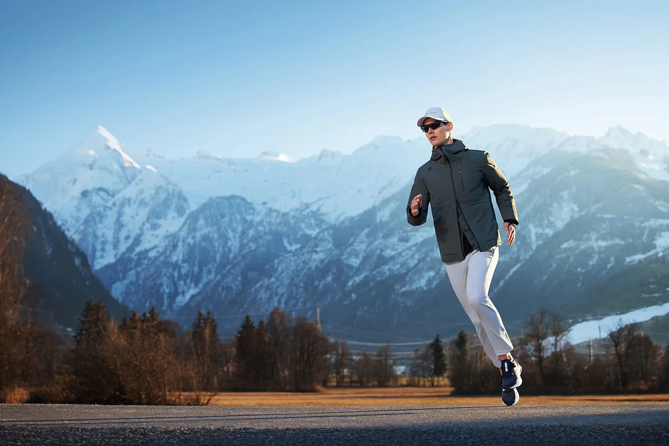 RB_FW_模特_M's RUNNING_D2431RTT45-kk_横2 （10M）.jpg