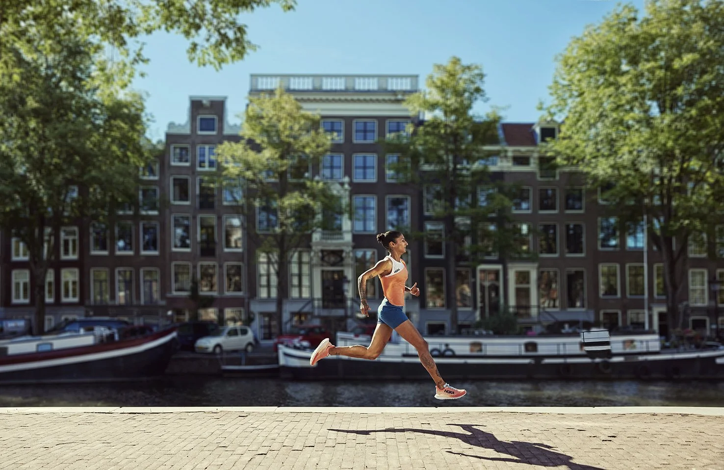04_HOKA_Amsterdam2167_1.jpg
