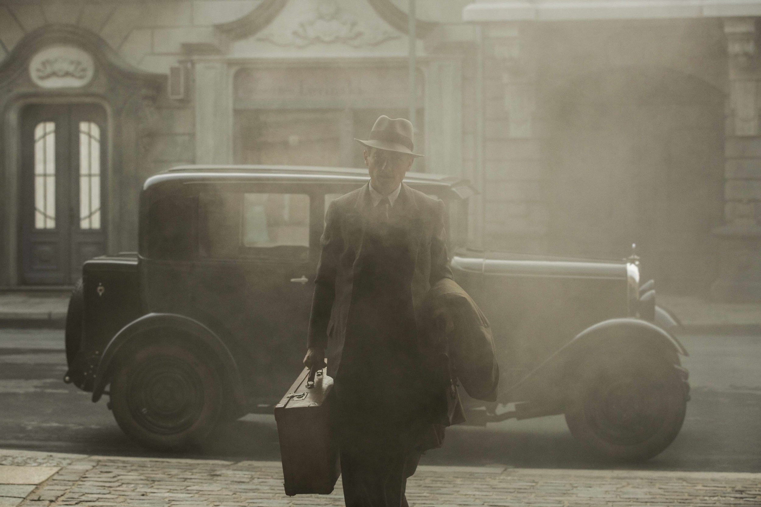  Volker Bruch as Gereon Rath in  Sky Atlantic's Babylon Berlin  (Frédéric Batier/X Filme2017).  One of the most lavish and extensive TV dramas yet made in Germany, this adaptation of a series of crime novels by Volker Kutscher is attracting critica