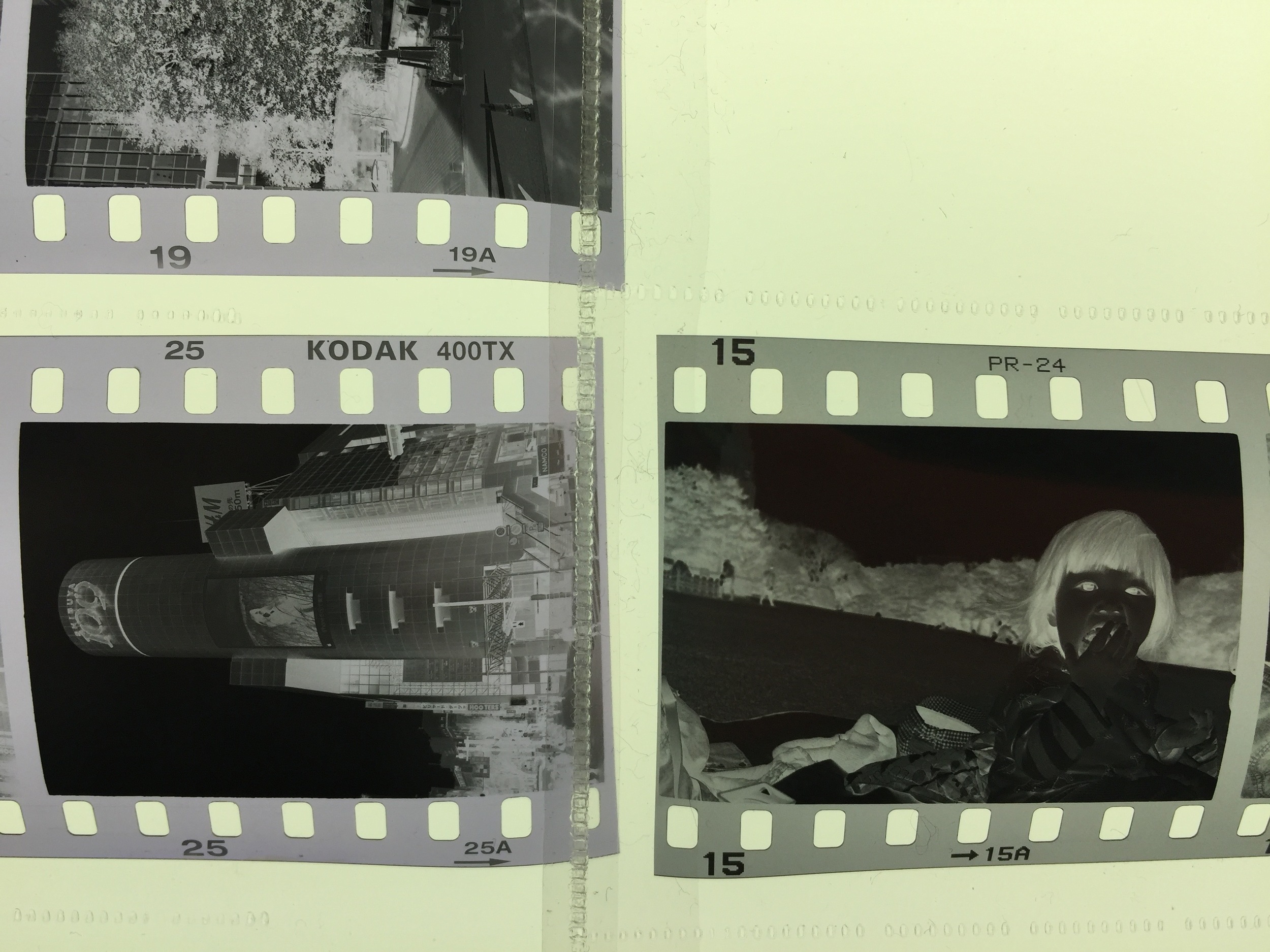 and just for fun, this is Neopan 400 expired in 2006. Even that is nice and grey! 
