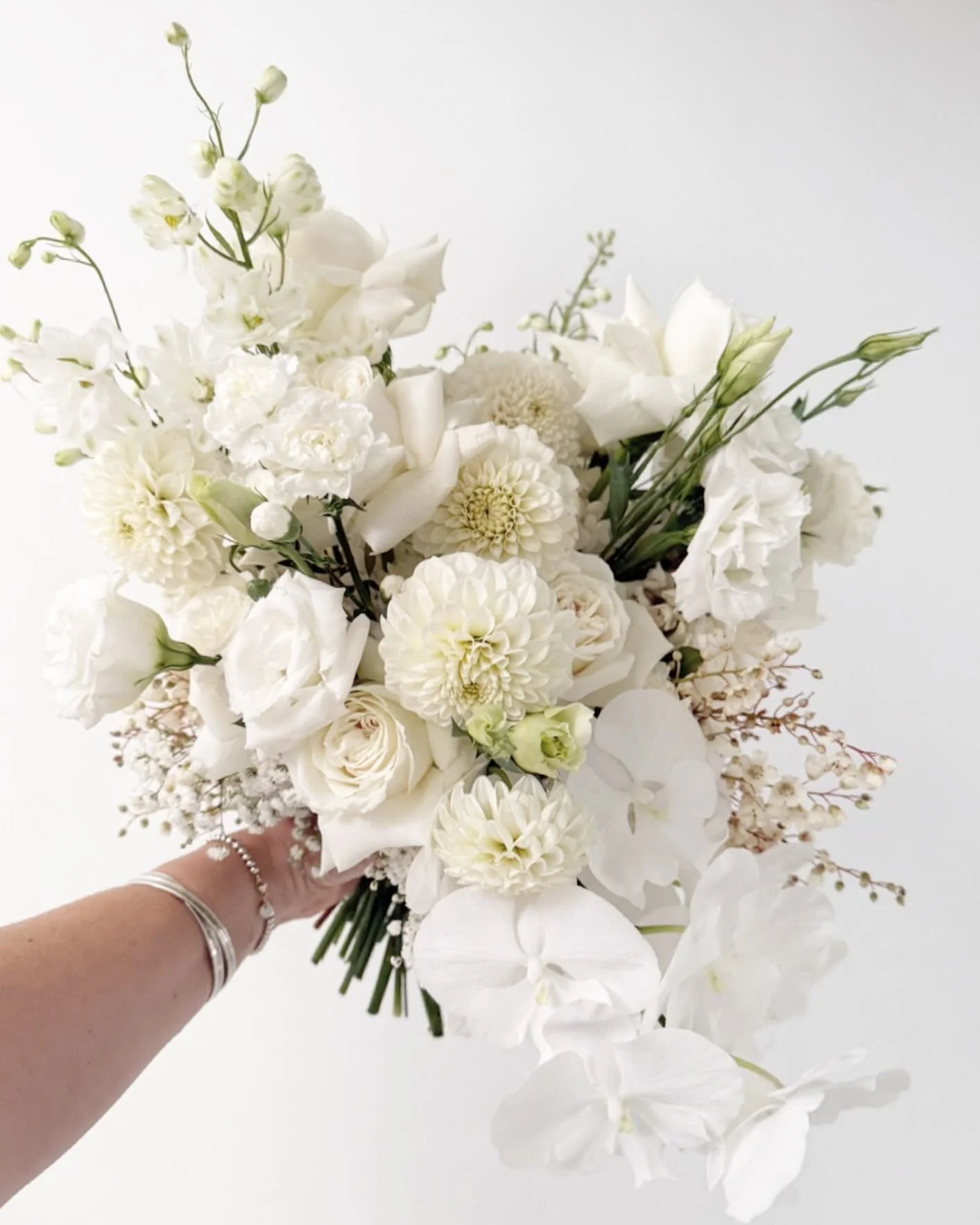 ☁️⛅️ All the prettiest whites for Ellen ⛅️☁️