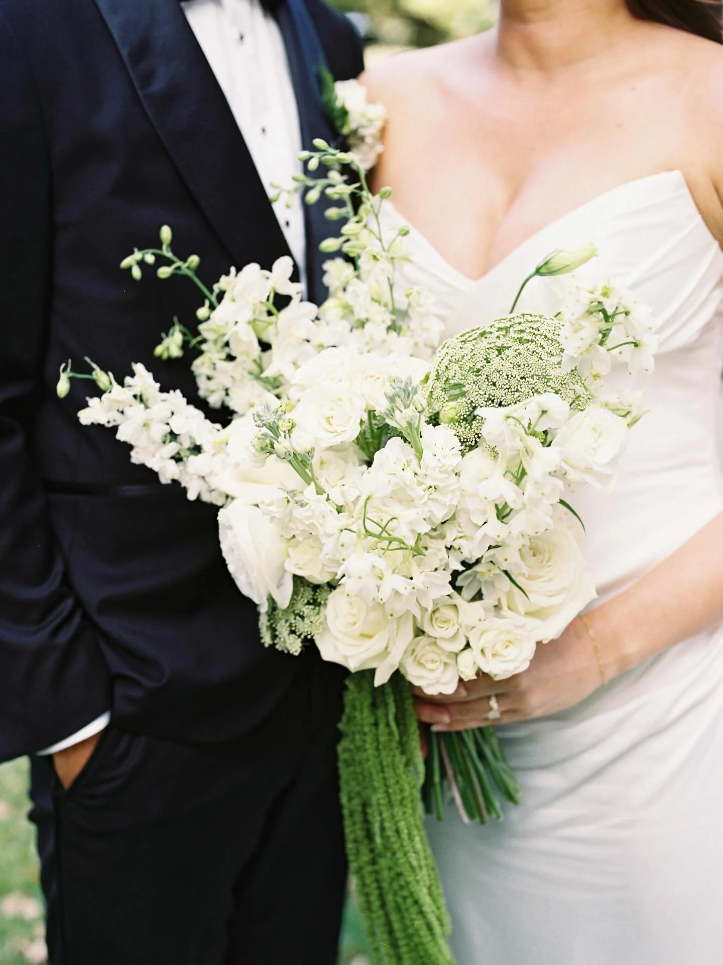 Sara 🌿 Photo by @ameliaclairephoto 🌿🤍🌿