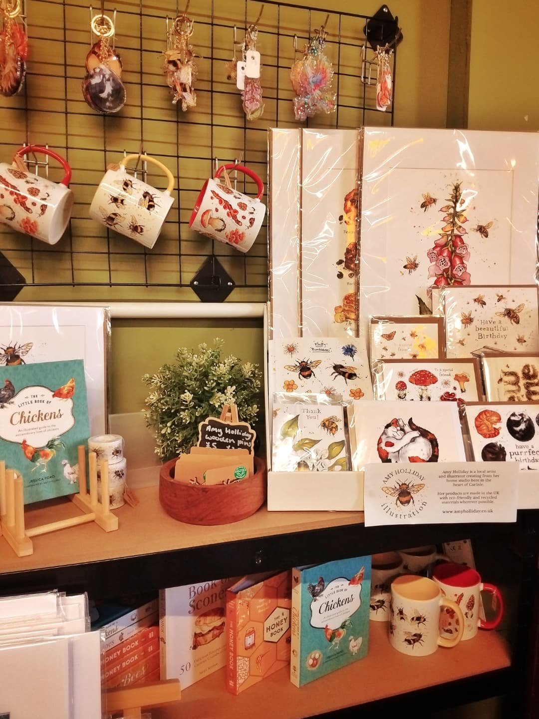 The lovely @emporiumcarlisle is stocked up with new goodies from me 😊🌻

If you're in the area pop down to Denton Holme in Carlisle and check out this gorgeous little shop filled with fun, arty, witchy and eclectic goodness including @etherealscents
