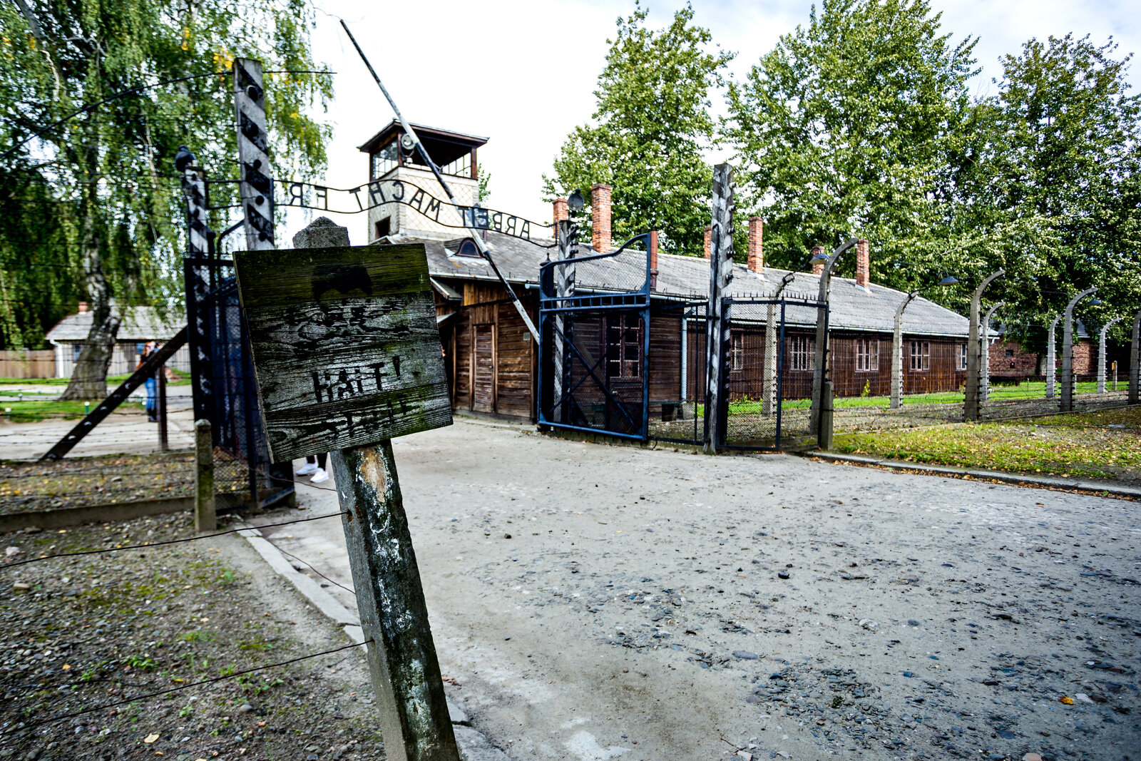 Auschwitz II–Birkenau-2.jpg