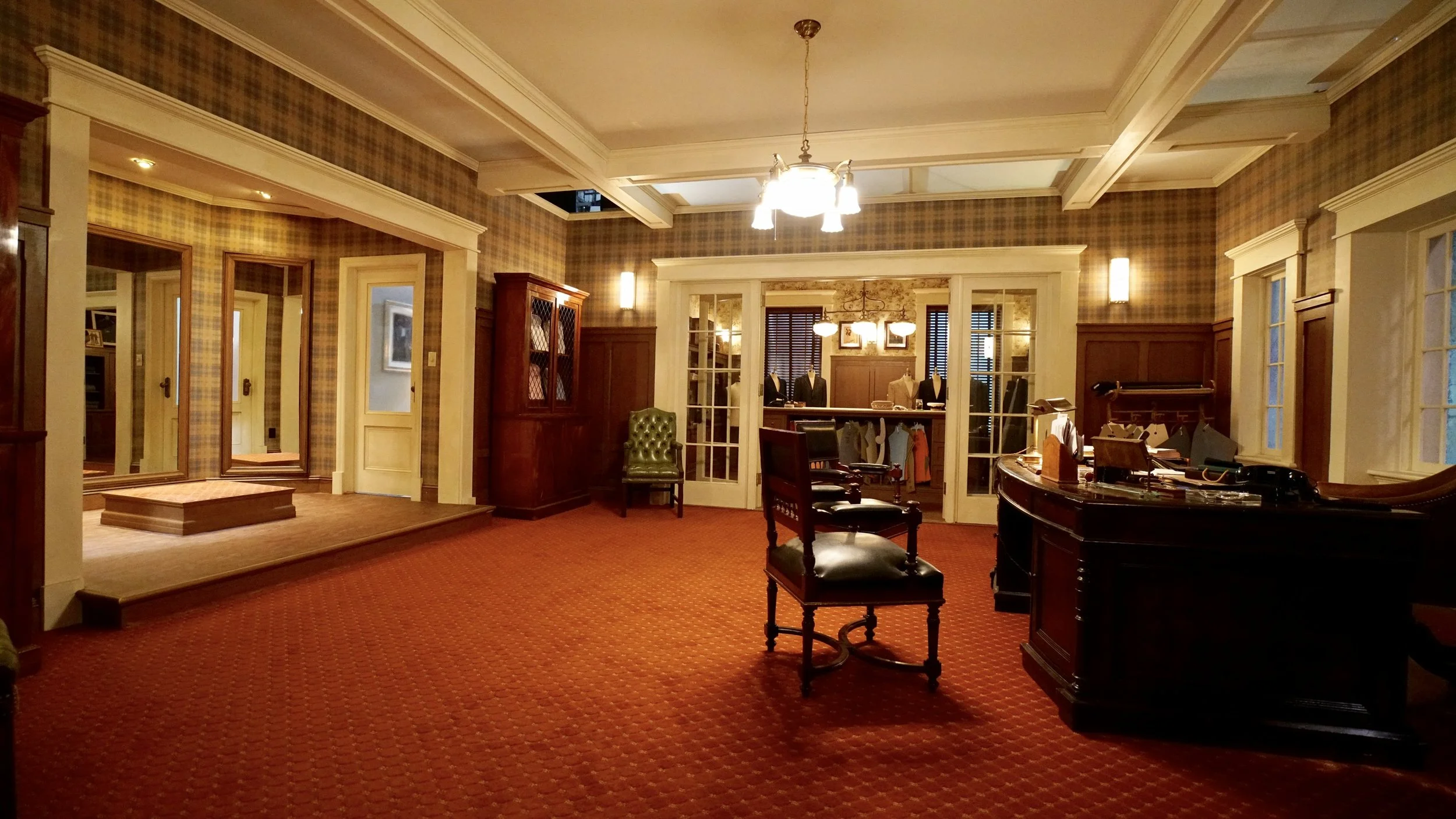 Haberdashery ("Sutton Ross", Season 5, Ep. 22)