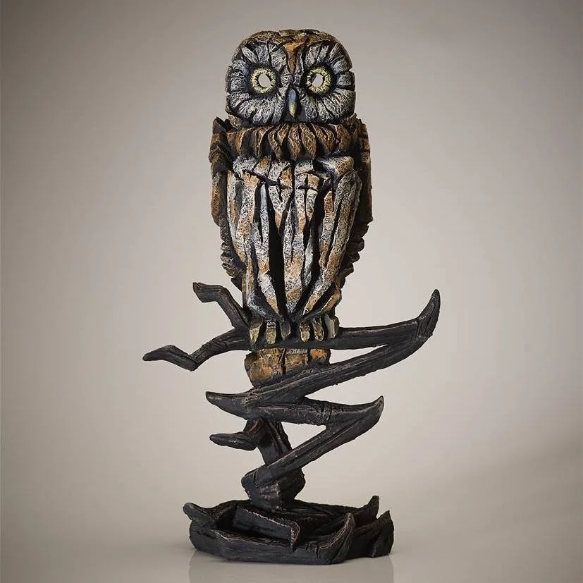 Edge Sculpture tawny owl