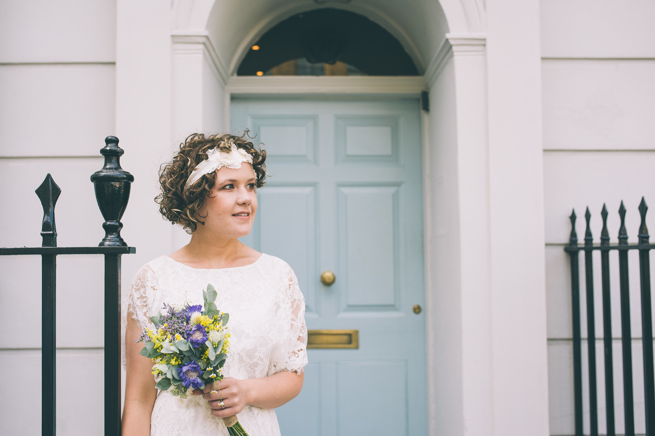 London bride with bouquet