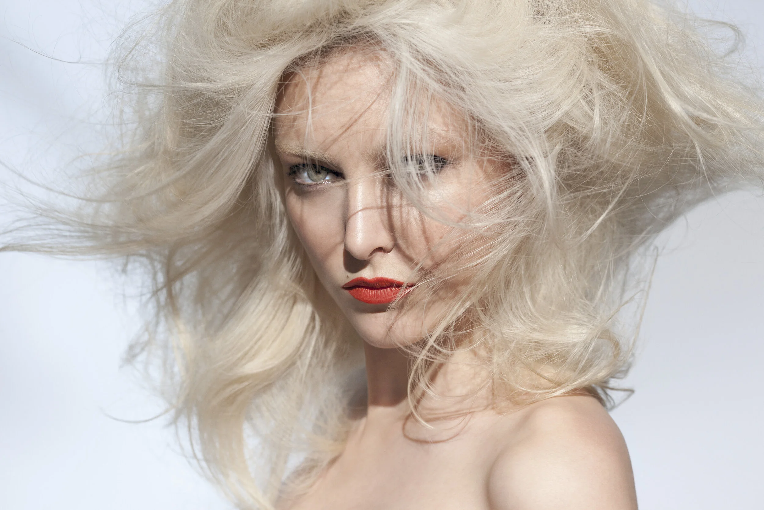 CM2115_4_Beauty _Ollie_Next4_144_RGB copy.jpg