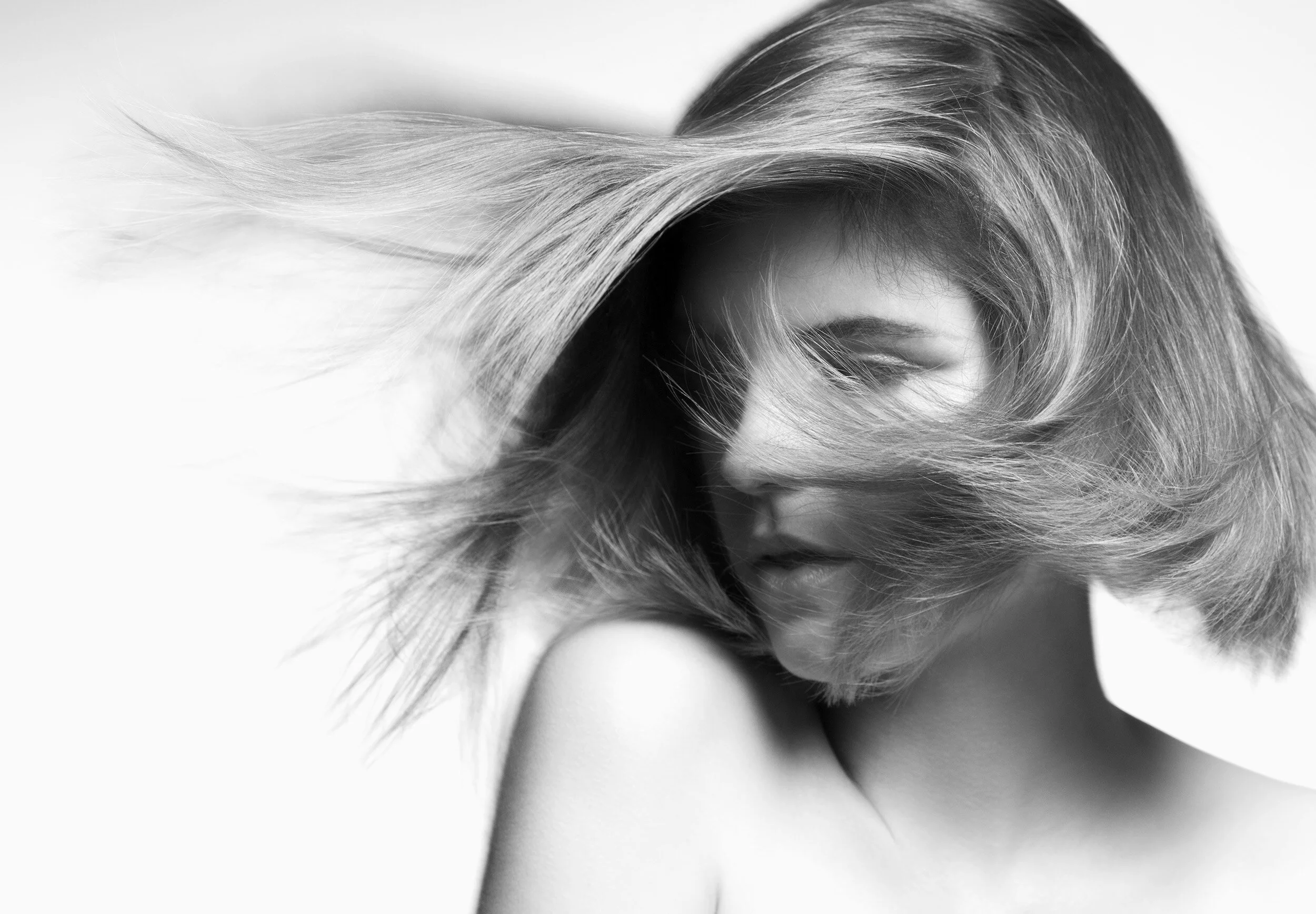 CM2115_1_Beauty_Kel_Sup1_139_RGB copy.jpg