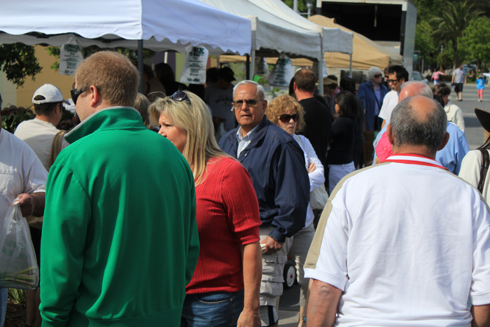 Morgan Hill Farmers' Market Shoppers