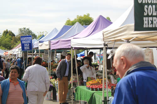 San Leandro Farmers' Market at Bayfair Center