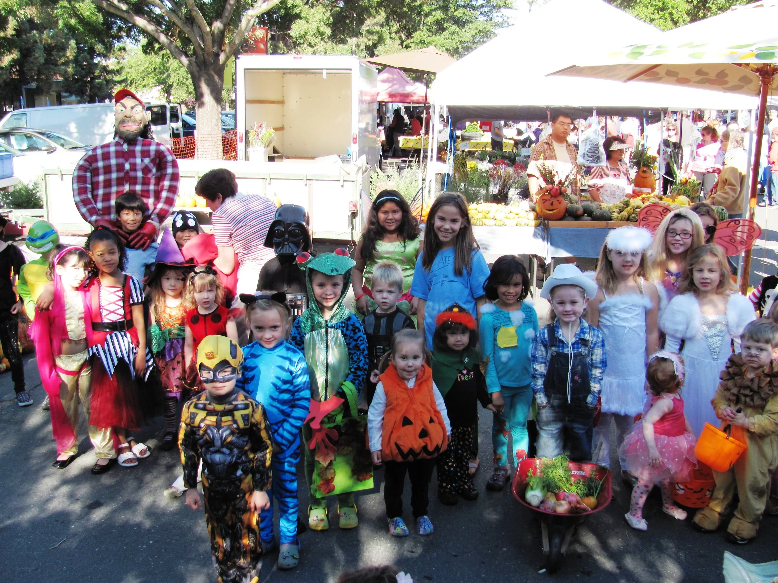 Halloween Parade at Moraga Farmers' Market 