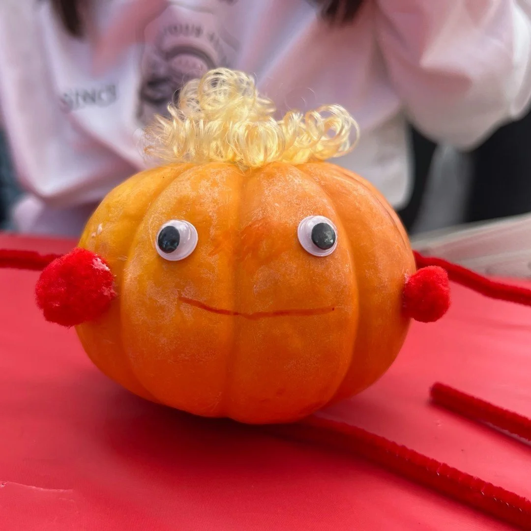 Mini pumpkin decorating at market this Sunday from 9am-1pm!  Kids will love decorating mini pumpkins at the Oakridge Farmers' Market.  We will have plenty of crafty items to add details to make a perfect Halloween decoration!
While at market don't f