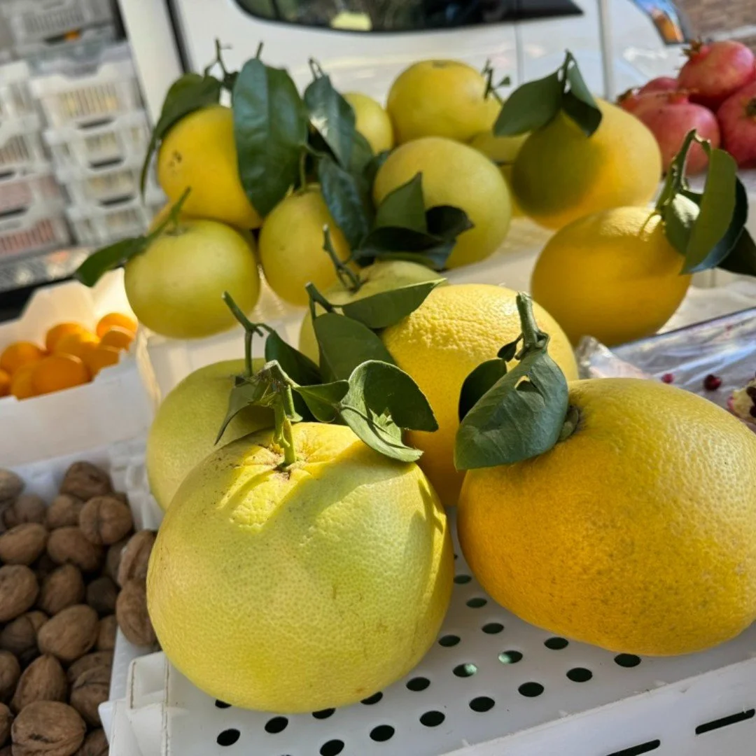 Find fresh ingredients for speciality dishes from the market just in time for Lunar New Year celebrations.
�🍊Mandarins, pomelos, and oranges

🥟 Fresh ingredients for making dumplings, spring rolls, and savory dishes. Stock up on mushrooms, veggies 