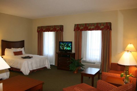 hampton-inn-&-suites-stuart-----north_5.jpg