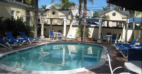 2631759-Coronado-Inn-Pool-1-DEF.jpg