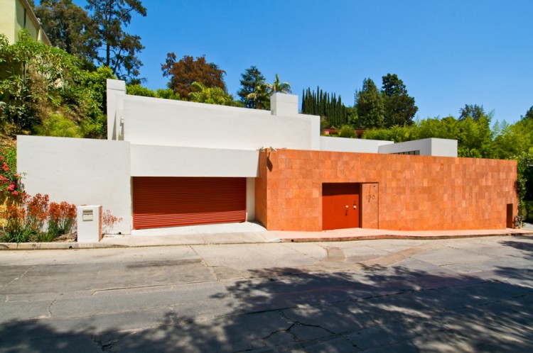 Brooklawn-Residence-01-750x498.jpg