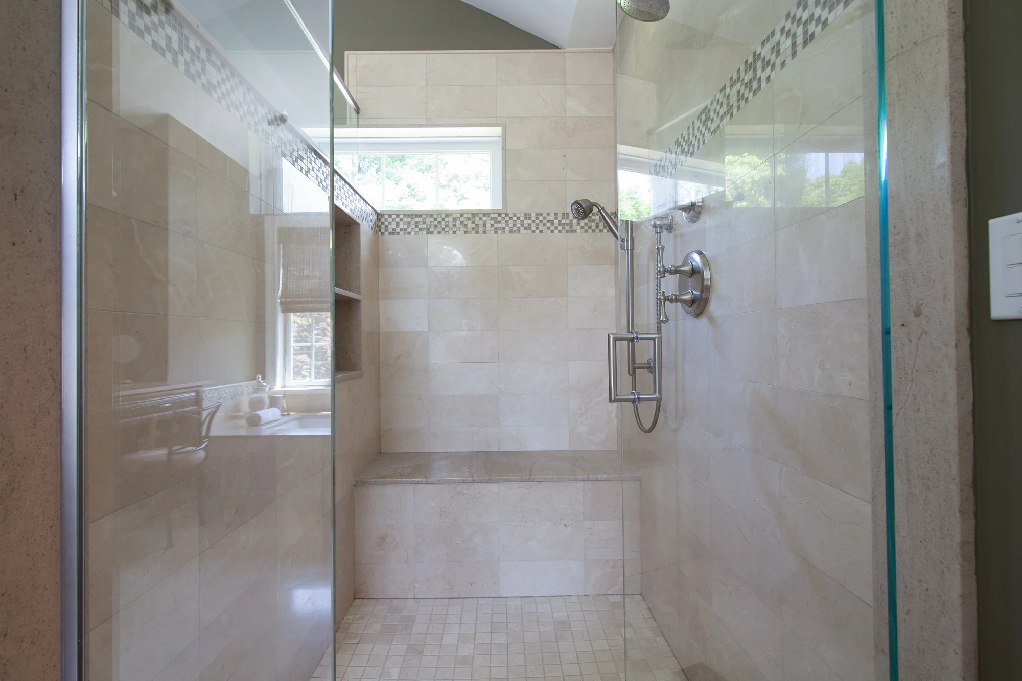 MasterBath_Shower_001.jpg