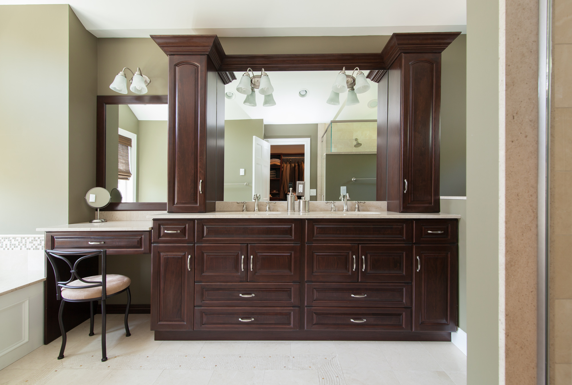 MasterBath_Vanity_001-2.jpg