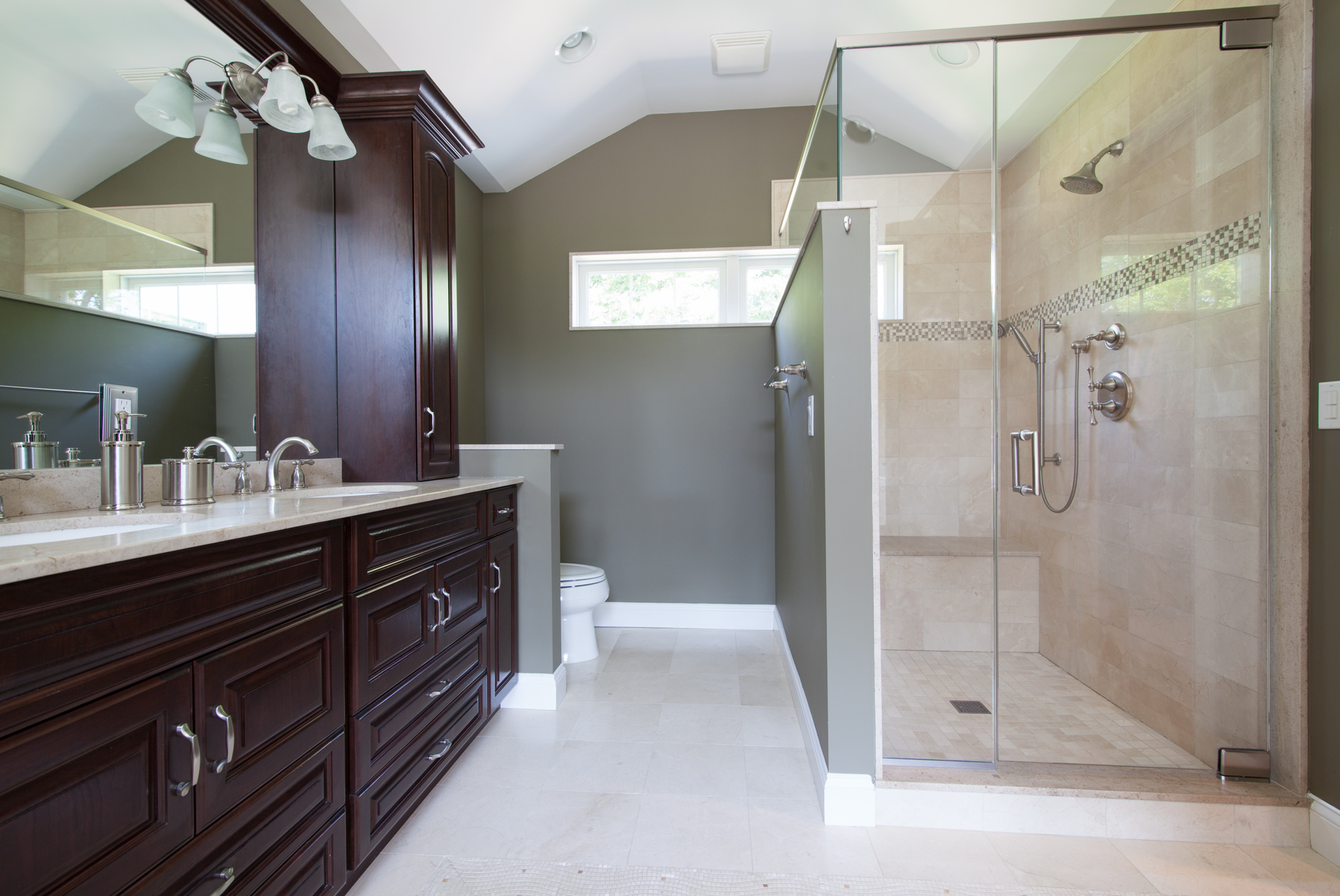 MasterBath_001.jpg